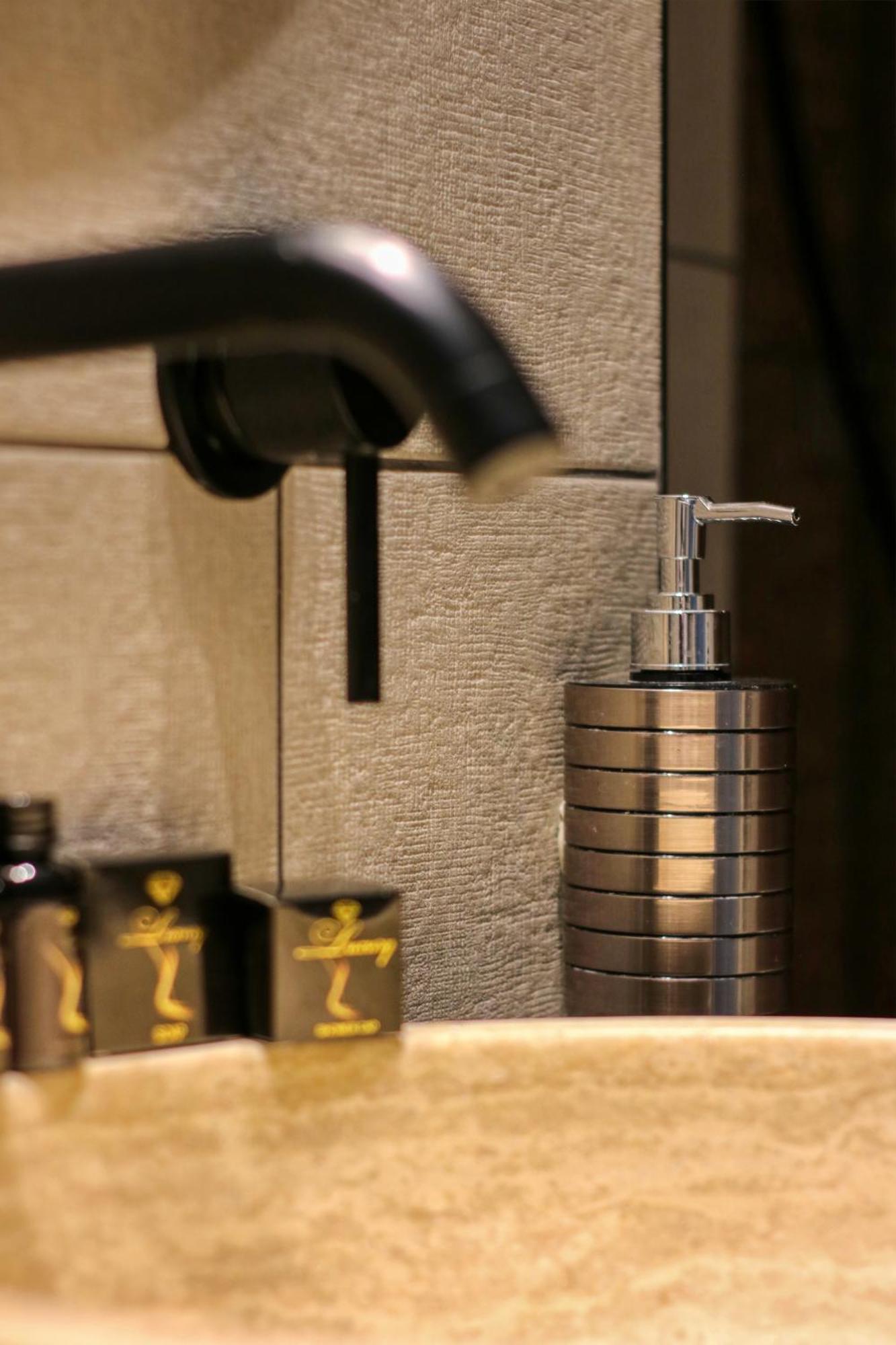 בוקרשט Rdi Elegance Apartment Downtown מראה חיצוני תמונה